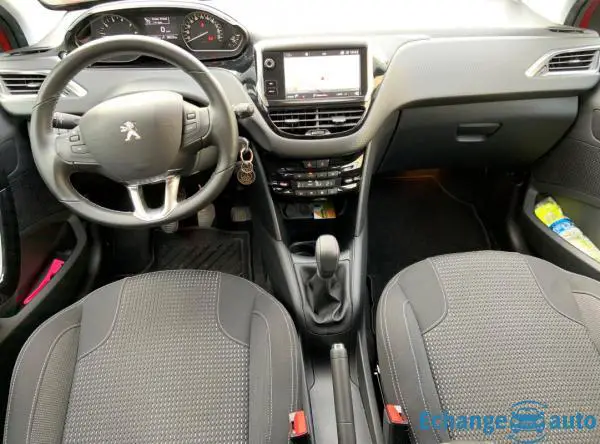 Peugeot 208 1.2L VTI 82CV ALLURE GARANTIE 6 MOIS