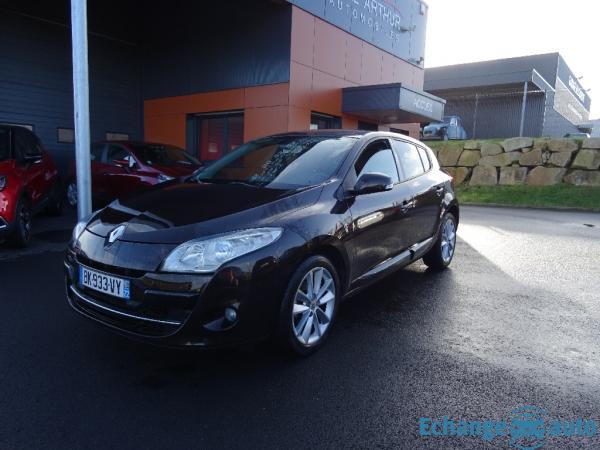 RENAULT MEGANE III  Mégane III dCi 110 FAP eco2 XV De France Champion Euro 5