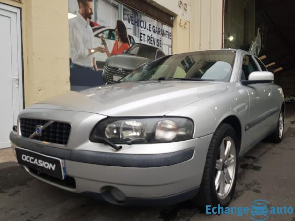 VOLVO S60 2.4 D - 7cv Summum 130cv