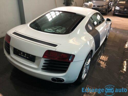 AUDI R8 R8 V8 4.2 FSI 420 Quattro R-Tronic