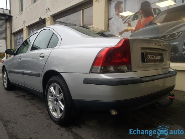 VOLVO S60 2.4 D - 7cv Summum 130cv