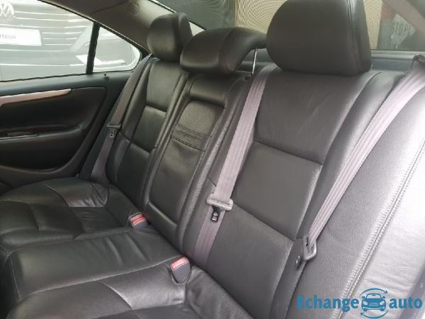 VOLVO S60 2.4 D - 7cv Summum 130cv