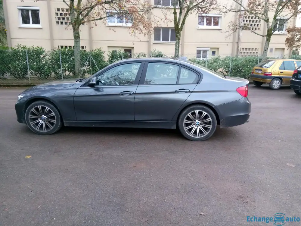 BMW 318 D F30