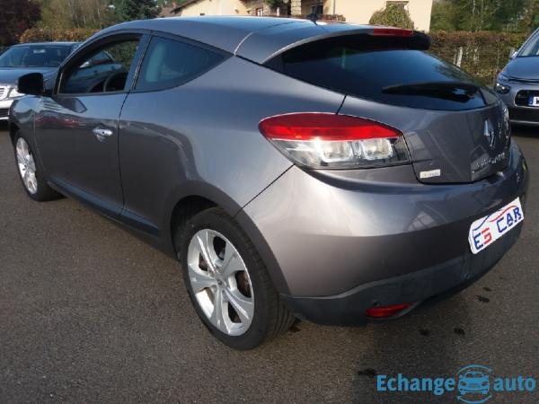 RENAULT MEGANE Mégane III dCi 110cv eco2Dynamique 