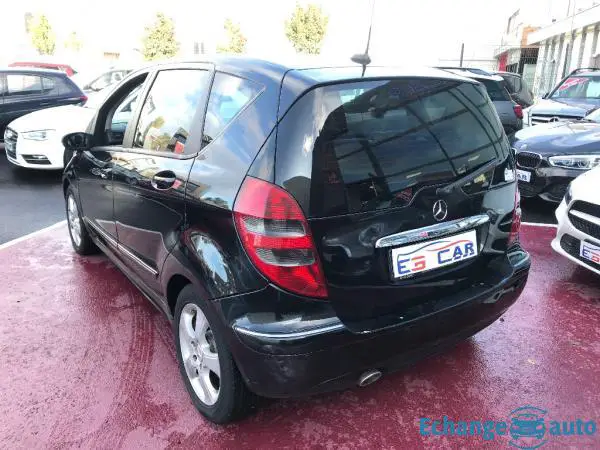 MERCEDES BENZ CLASSE A 180 CDI Elégance 150000km