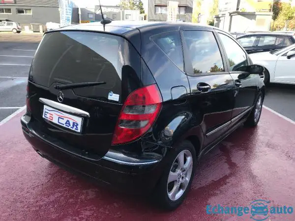 MERCEDES BENZ CLASSE A 180 CDI Elégance 150000km