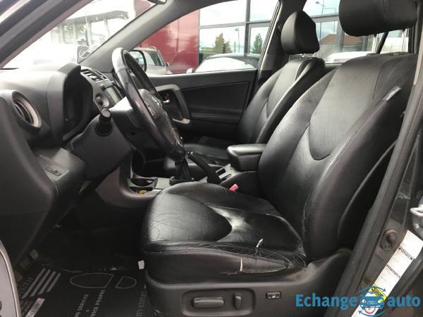 TOYOTA RAV4 D-4D136 Lounge GPS+4X4+170 000 KMS