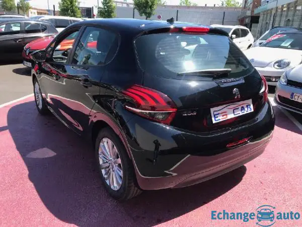 PEUGEOT 208 PureTech 82ch Active+10km+2019