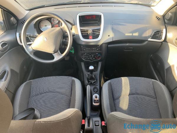 PEUGEOT 206+ 1.4 HDi 70ch BLUE LION Active+71MKM