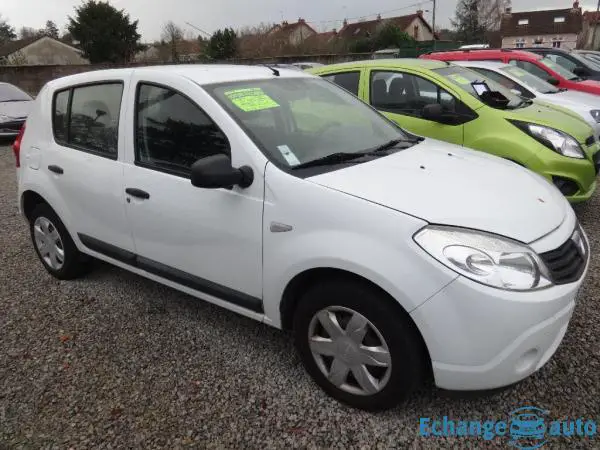 DACIA SANDERO ESSENCE 1.4 MPI 75 GPL Ambiance