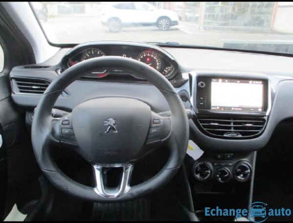 Peugeot 208 1.2 SIGNATURE 82 PTECH BVM