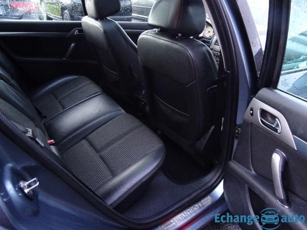 PEUGEOT 407 SW 2.0 HDi 136 16v Sport Pack