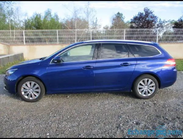 Peugeot 308 II SW PTECH 130 ALLURE