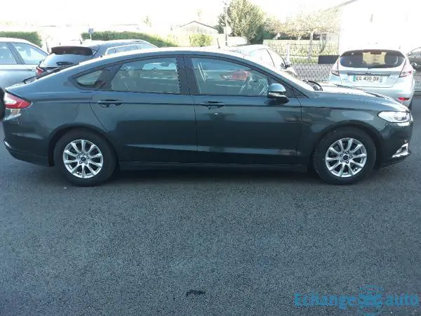 FORD MONDEO 2.0 TDCi 150 Business Nav PowerShift A