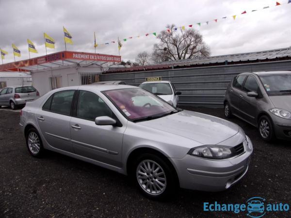 Renault Laguna II Phase 2 (BG) 1.9 dCi 130cv - En bon étét