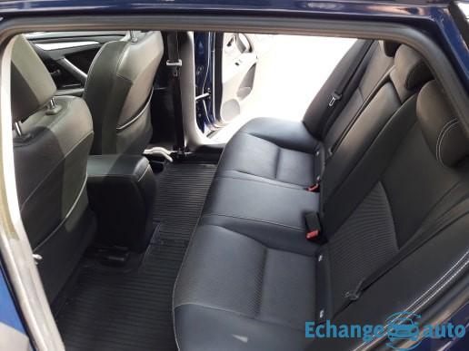Toyota Avensis SW 2.0 D4D 143 Touring sport