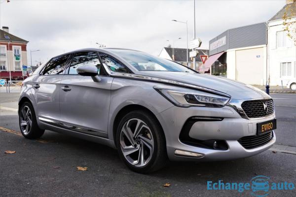 Citroën DS5 1.6 THP 165 ch Sport Chic EAT6 03 / 12 19