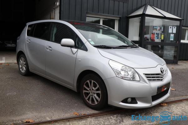 Toyota Verso D-4D 2.0 126 GARANTIE 6 MOIS