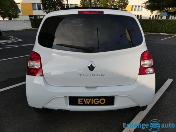 Renault Twingo II 1.2 16V 75 ch NIGHT AND DAY + TO