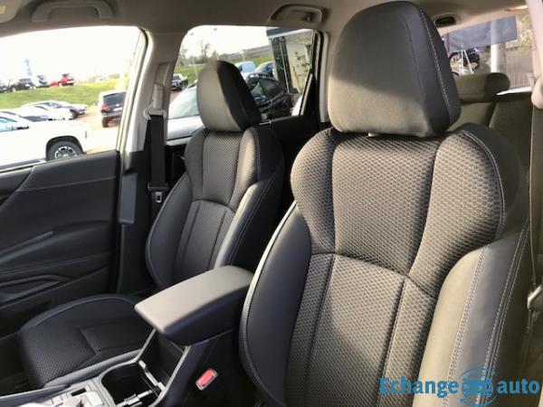 Subaru Forester 2.0 E-BOXER 167 PREMIUM LINEARTRONIC