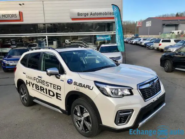 Subaru Forester 2.0 E-BOXER 167 LUXURY LINEAR TRONIC
