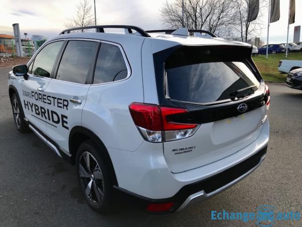 Subaru Forester 2.0 E-BOXER 167 LUXURY LINEAR TRONIC