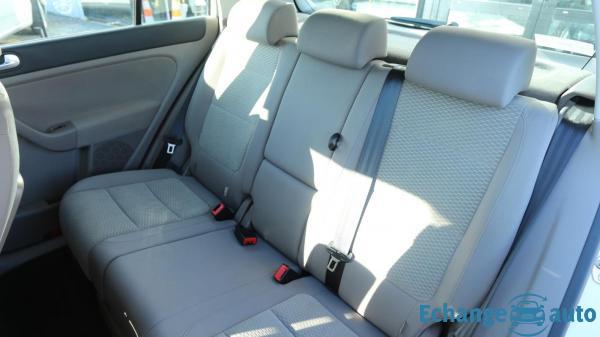 Volkswagen Golf 1.9 TDI 105 CONFORTLINE