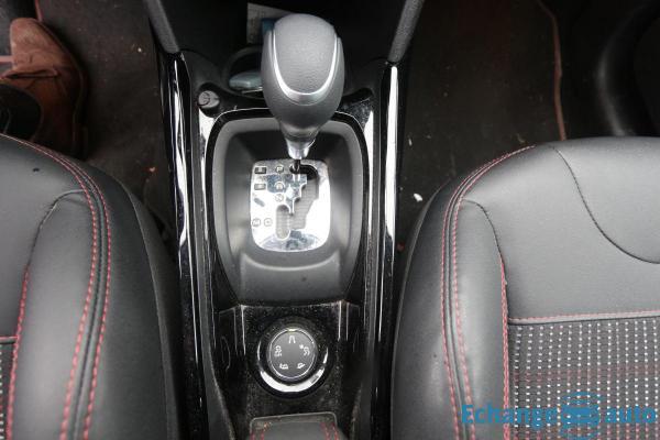 Peugeot 2008 1.2 PURE TECH GTLINE EAT 6