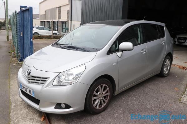 Toyota Verso D-4D 2.0 126 GARANTIE 6 MOIS