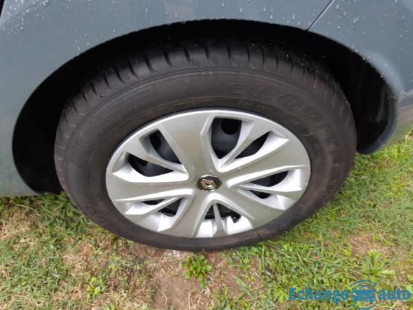 Renault Clio 1.2 16V 75 Trend 2018 14300kms