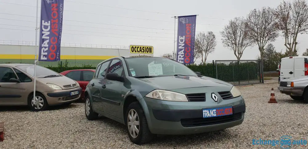 Mégane 2 1.5 dci 85 cv année 2003 270000km