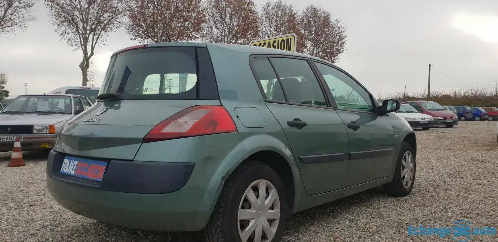 Mégane 2 1.5 dci 85 cv année 2003 270000km