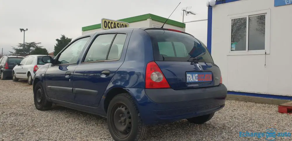 Renault Clio 1.5 dCi 70 an 2003 200000km