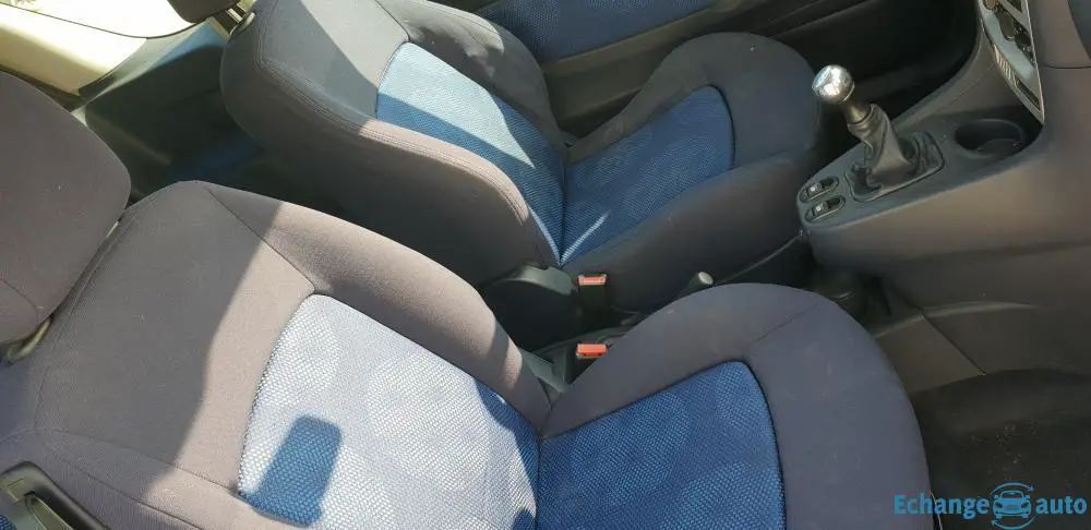 Peugeot 1007 1.4 hdi 75 sporty 2007 137000km