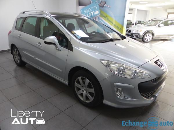 PEUGEOT 308 SW 2.0 HDi 136 ch  Premium A / 7 PLACES 