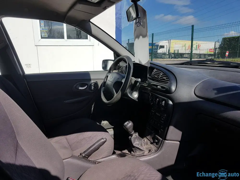 Ford Mondeo break  1.8 TD 90cv 1999 260000km