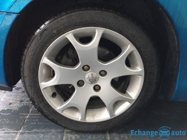 Peugeot 1007 SPORTY PACK 1.4 HDI BLUE LION