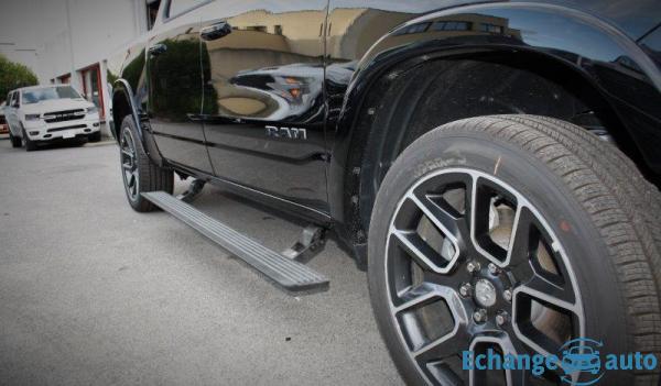 Dodge Ram 1500 laramie sport black 5.7 hemi 395hp