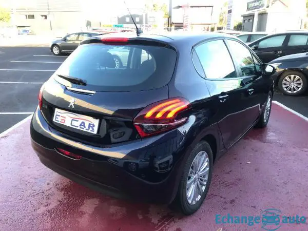 PEUGEOT 208 PureTech 82ch Signature+2019+CAMERA