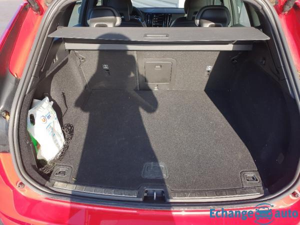 Volvo XC60 T5 254 R-DESIGN