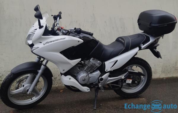 Honda Varadero 125 - Honda 125 - 125 Varadero 2010