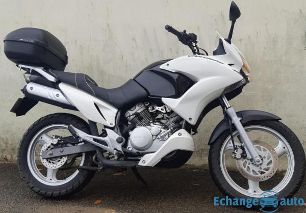 Honda Varadero 125 - Honda 125 - 125 Varadero 2010