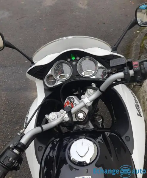 Honda Varadero 125 - Honda 125 - 125 Varadero 2010