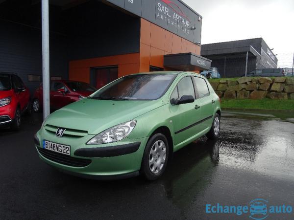 PEUGEOT 307 1.6i 16V XR Présence