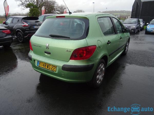 PEUGEOT 307 1.6i 16V XR Présence