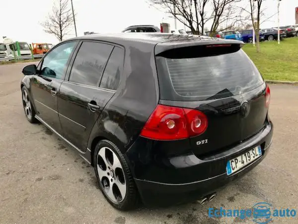Volkswagen Golf V 2.0 TFSI 200 GTI 5P