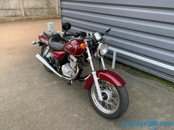 Suzuki MARAUDER 125