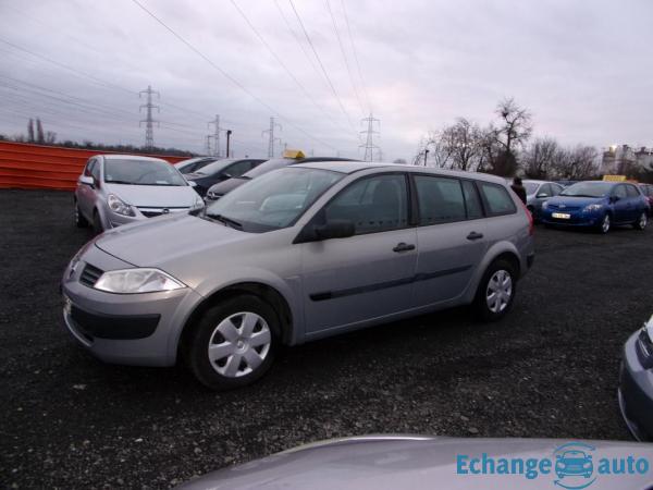 Renault Mégane II Break 1.4 i - En bon état