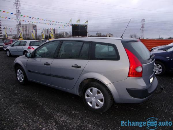 Renault Mégane II Break 1.4 i - En bon état