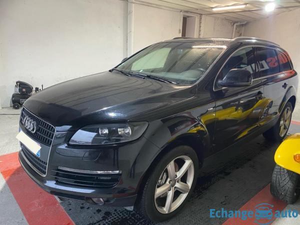Audi Q7 3L V6 TDI 240 Cv S-Line 7 Places